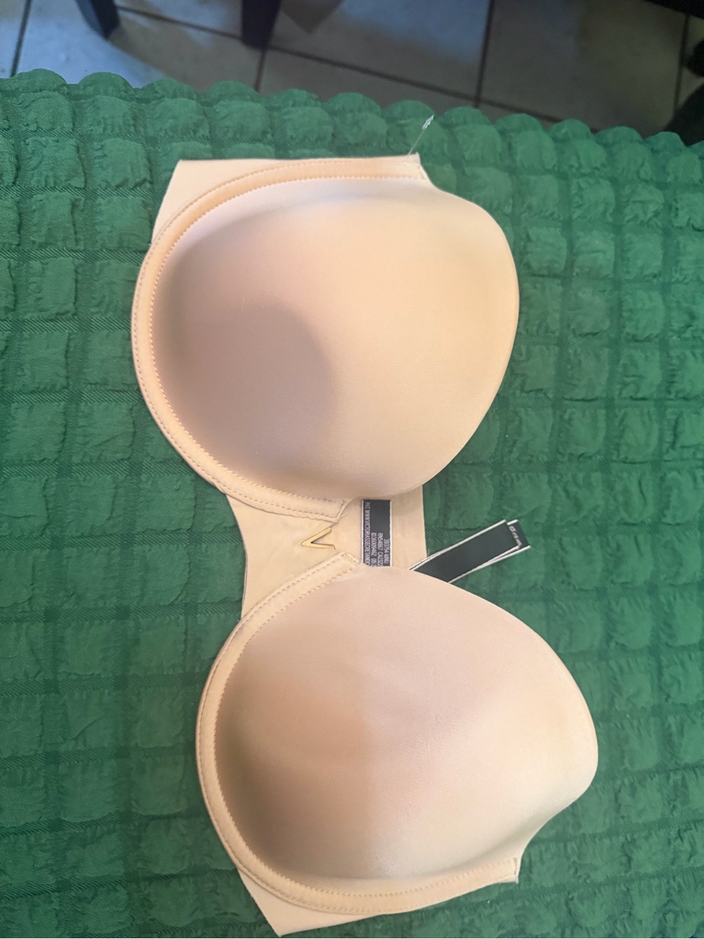 Victoria's Secret Beige Strapless Smooth T-Shirt Bra